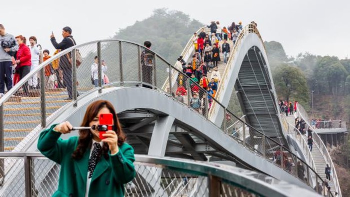 Jembatan kaca di Provinsi Zhejiang.