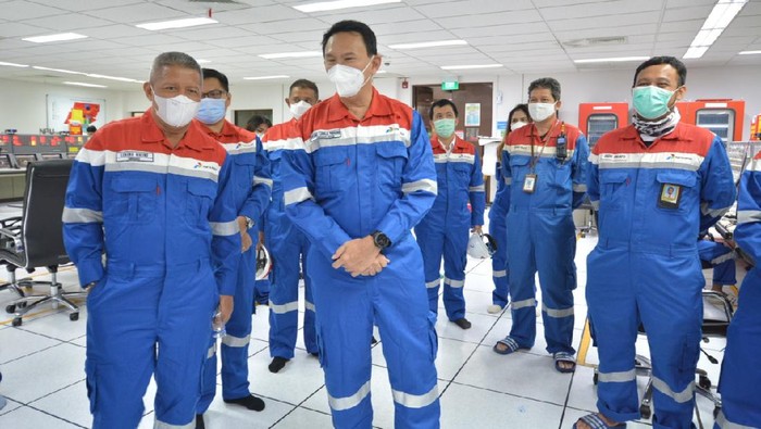 komisaris pertamina ahok kilang balongan