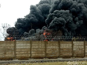 Kebakaran Tangki Pertamina, BMKG: Tidak Terdeteksi Petir di Kilang Balongan