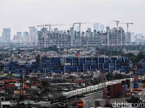Masih Resesi, Ekonomi RI Minus 4 Kuartal Berturut-Turut