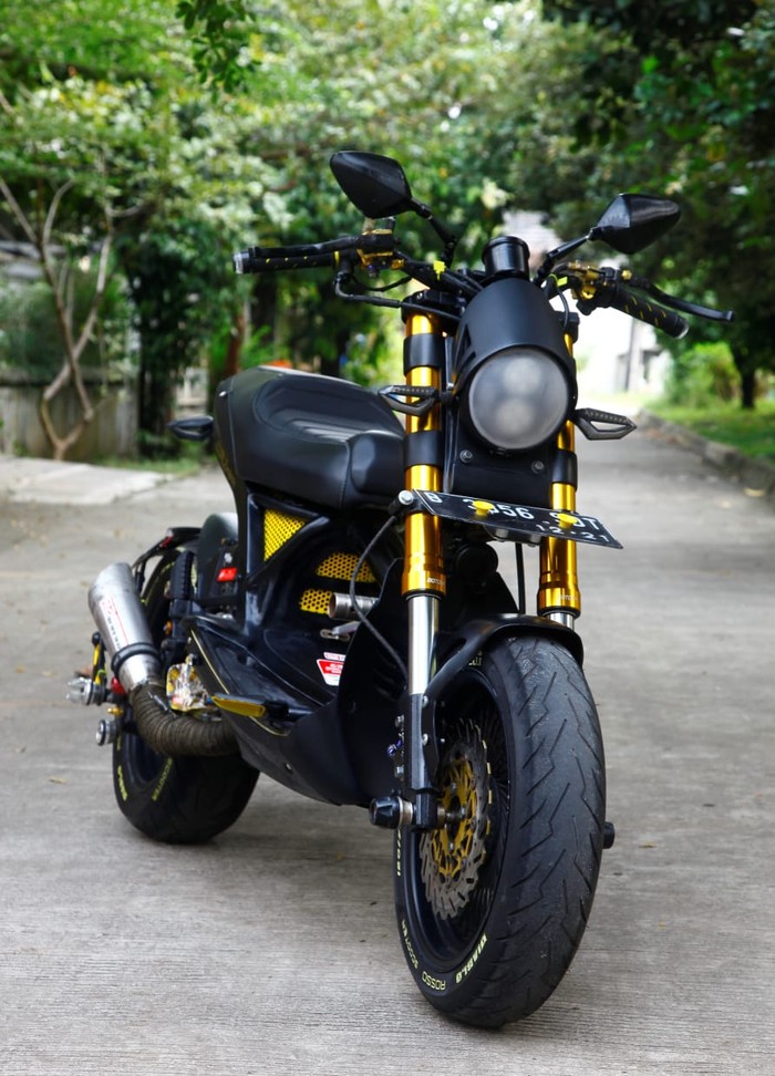 Potret Modifikasi Yamaha Mio Soul Ala Low Rider