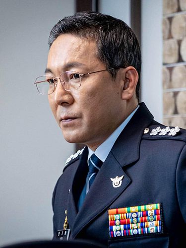 Pemain Beyond Evil, Choi Jin Ho