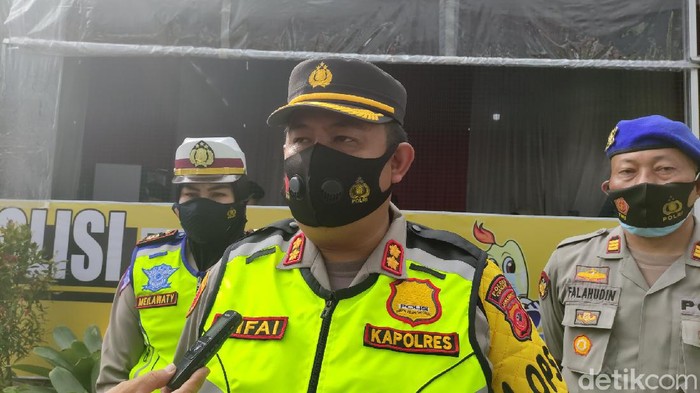 Polisi Cianjur akan menindak travel gelap yang mengangkut pemudik