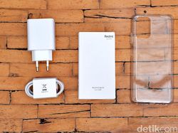 Unboxing Redmi Note 10, HP Baru Xiaomi Harga Rp 2 Jutaan