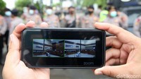 Layar Youtube menampilkan sidang Habib Rizieq Shihab di PN Jalarta Timur, Selasa (30/3/2021).