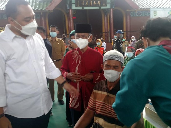 Target Tuntaskan 1.000 Vaksin di Surabaya, Eri Sebut Ramadhan Warga Bisa Tarawih dan Paskah