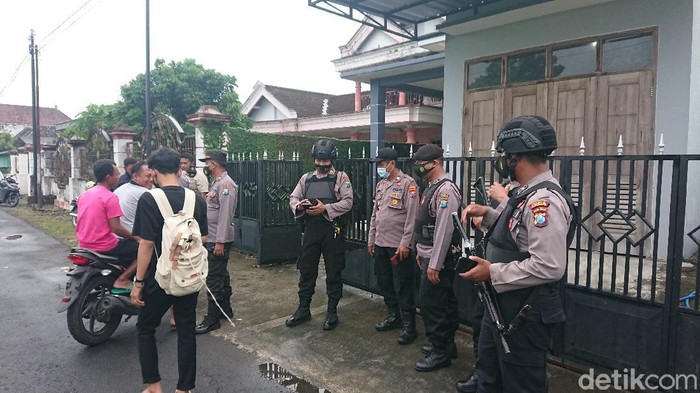 teroris di tulungagung