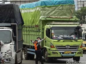 Operasi Truk Dibatasi Saat Mudik Lebaran, Ini Jadwalnya