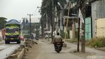 Waduh, Tiang di Tengah Jalan Perancis Tangerang Belum Dibenahi