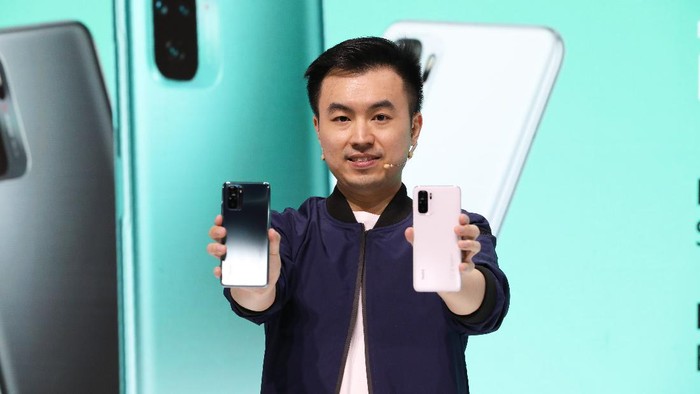 Alvin Tse, Country Director Xiaomi Indonesia, saat peluncuran Xiaomi Redmi Note 10 dan Redmi Note 10 Pro.