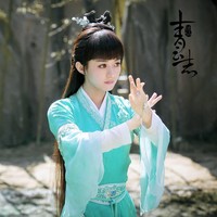 Wanita 33 tahun tersebut meraih popularitas setelah bermain dalam Legend of Lu Zhen di 2013. Sejak saat itu, serial dan film yang dibintangi Zhao Liying hampir selalu mendapat rating bagus, sebut saja Boss & Me, The Journey of Flower, The Mystic Nine, Noble Aspirations, Princess Agents, The Story of Minglan, dan yang terbaru Legend of Fei. Foto: dok. Weibo