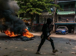 Bank di Myanmar Kehabisan Duit, Eh... Bank Ilegal Bermunculan