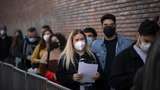 Khawatir Varian Omicron, Warga Spanyol Beramai-ramai Vaksin