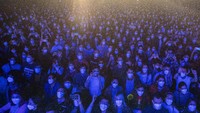 Sebelumnya, pada Desember 2020, Barcelona juga mengadakan uji coba dengan menyelenggarakan Primevera Siund. Ada 1.000 orang yang hadir dalam tempat berkapasitas 1.600 orang.  