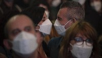 Pertunjukan percobaan di Barcelona adalah salah satu dari beberapa acara uji coba yang telah berlangsung selama enam bulan terakhir. Sejak pandemi COVID-19 berlangsung, konser musik menjadi salah satu kegiatan yang tidak mungkin diadakan secara normal.  