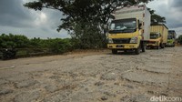 Anggota DPRD Kota Tangerang mendesak Walikota Tangerang Arief Rachadiono agar menginstruksikan Dinas Pekerjaan Umum dan Perumahan Rakyat (DPRD) untuk segera memperbaiki Jalan Perancis Kota Tangerang, Banten. Perbaikan jalan yang telah lama rusak itu diperlukan untuk meningkatkan aksesibilitas warga.  