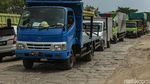 Ampun! Jalan Raya Perancis Tangerang Rusak parah