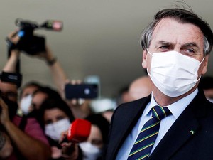 Petinggi Militer Brasil Ramai-ramai Mundur Usai Bolsonaro Rombak Kabinet