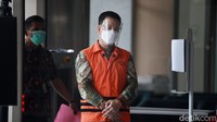 Dalam putusan ini, hal memberatkan untuk Hiendra adalah pernah dihukum dan tidak mengakui perbuatannya. Sedangkan hal meringankannya Hiendra memiliki keluarga.