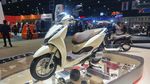 PCX 160 Kalah! Ini Honda Lead 125 yang Bagasinya Muat 2 Helm