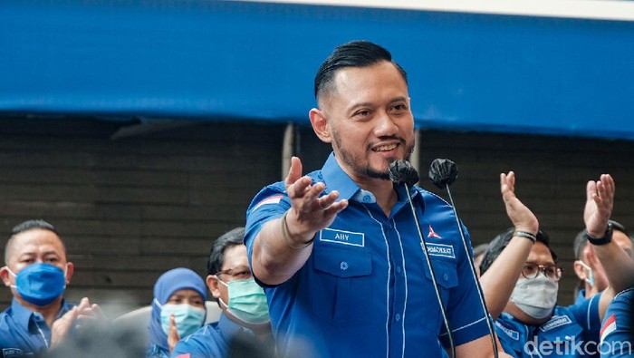 Ketum Demokrat, Agus Harimurti Yudhoyono (AHY), menggelar konferensi pers usai Kepengurusan KLB PD Moeldoko Ditolak