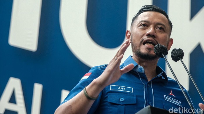 Ketum Demokrat, Agus Harimurti Yudhoyono (AHY), menggelar konferensi pers usai Kepengurusan KLB PD Moeldoko Ditolak