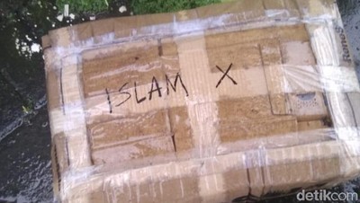 Potret Kotak Mencurigakan Islam X Ternyata Berisi Bohlam