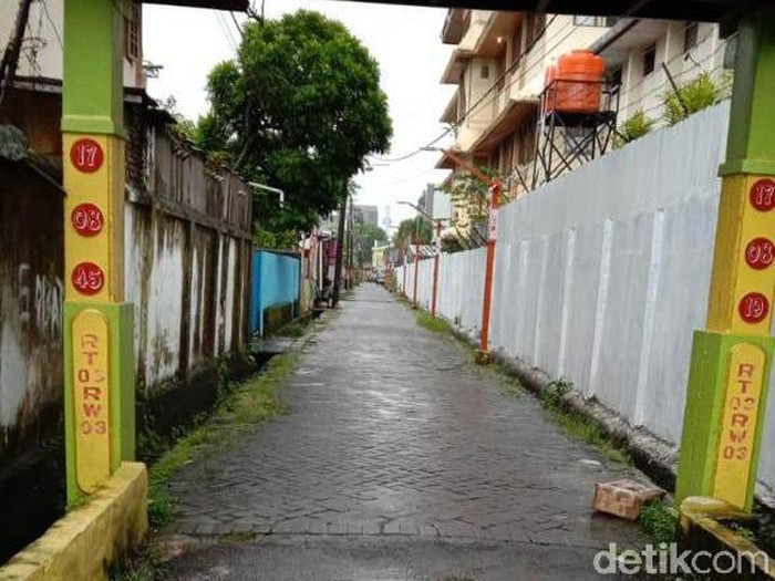 Kotak mencurigakan bertuliskan Islam X ditemukan di Makassar, Sulsel. (Dok. Istimewa)
