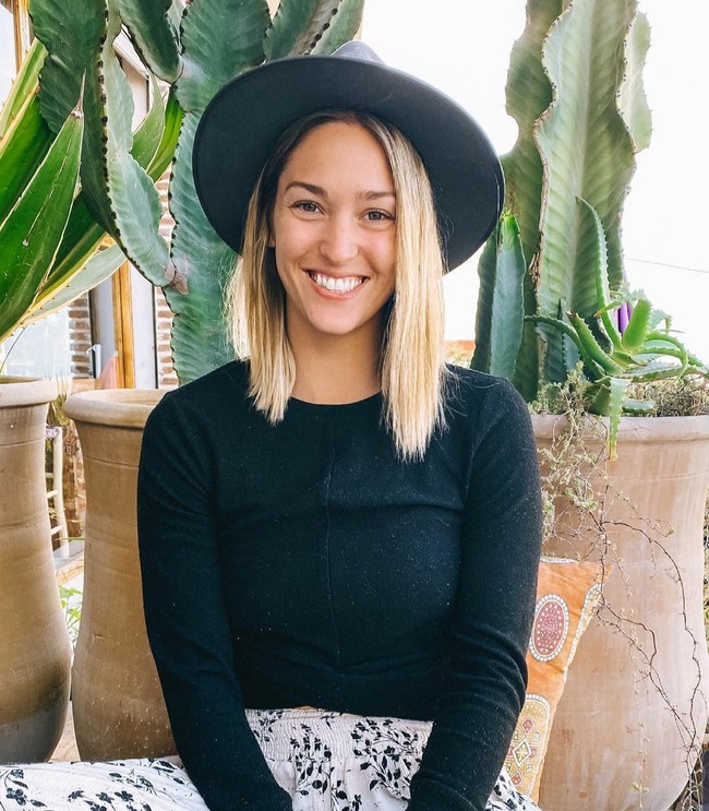 Dari luar kehidupan Lee tampak begitu menyenangkan. Wanita 28 tahun itu tampak memiliki jiwa petualang, dan bebas. Foto: Dok. Instagram/@maxandlee_