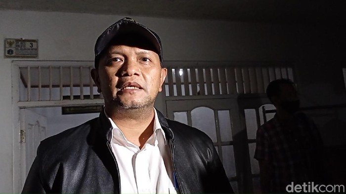 Lurah Kelapa Wetan Sandy Adamsyah (Sachril/detikcom)