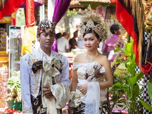 Macam-macam Pakaian Adat Bali, Fungsi dan Makna di Baliknya