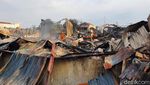 Pabrik Plastik di Surabaya Terkabar