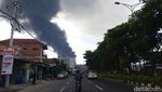 Pabrik Plastik di Surabaya Terkabar