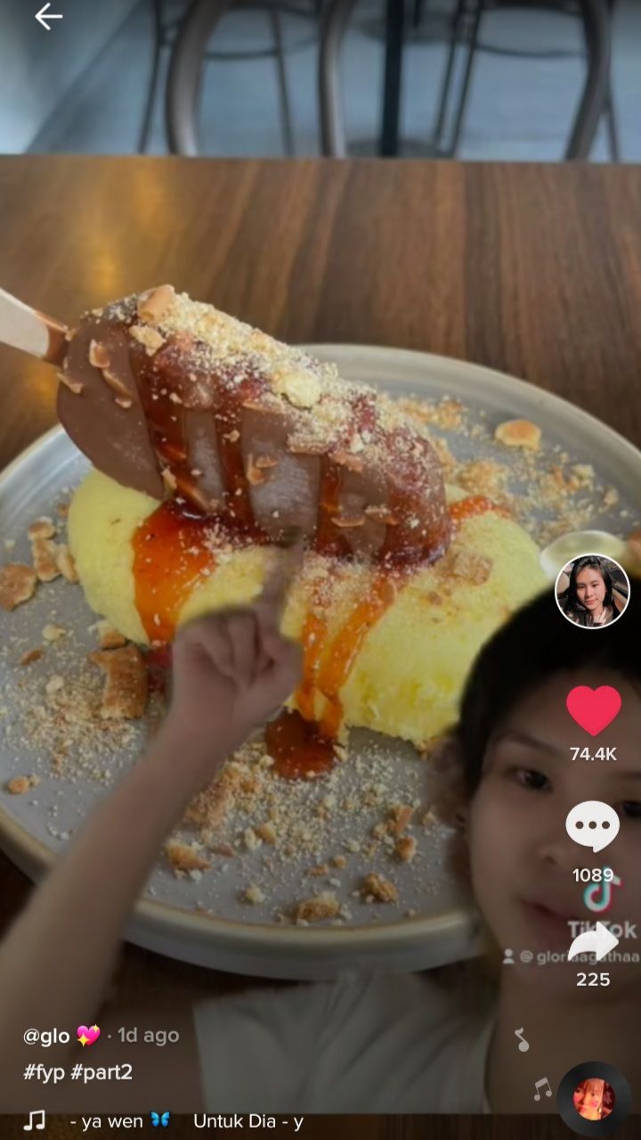 pesanan cheesecake tidak sesuai ekspektasi