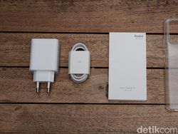 Unboxing Xiaomi Redmi Note 10 Pro, Usung Kamera 108 MP dan Layar AMOLED