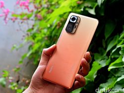 Unboxing Xiaomi Redmi Note 10 Pro, Usung Kamera 108 MP dan Layar AMOLED