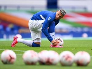 Wilshere: Richarlison Memang Nggak Mungkin ke Arsenal