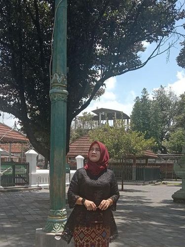 Viral kisah istri yang mengenang rumah lamanya. Kini suaminya sudah hidup bersama pelakor.