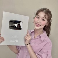 Wanita Korut ini kabur ke Korsel dengan membayar 10,000 dollar dan berenang melewati sungai Amrok River. Ia kini aktif sebagai YouTuber dan kerap menceritakan situasi di Korut. Foto: dok Instagram kang_naraa