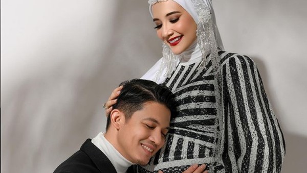 Zaskia Sungkar Melahirkan, Lihat Lagi Foto Kehamilannya Bersama Irwansyah