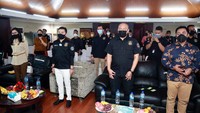 Ketua DPW SPI DKI Jakarta, Fauzi Mahendra,  menjelaskan kerjasamanya itu yakni memperbaiki sarana prasarana umum yang salah satunya adalah toilet di Polres atau Polsek tempat pengaduan masyarakat agar memberikan kenyamanan para tamu yang hadir di Polres atau Polsek tersebut. Karena Kebersihan merupakan sebagian dari iman. 