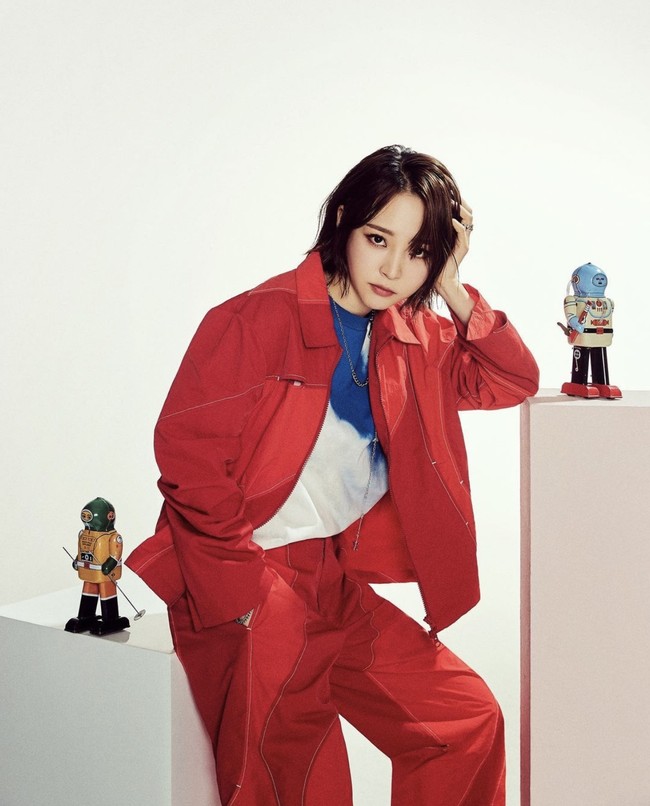 Moonbyul sendiri merupakan rapper dari grup MAMAMOO. Ia kerap dibilang mirip dengan Minhyuk BTOB. Eunhyuk Super Junior bahkan menyebutnya ‘Xiumin EXO memakai wig’. Foto: dok Instagram mo_onbyul