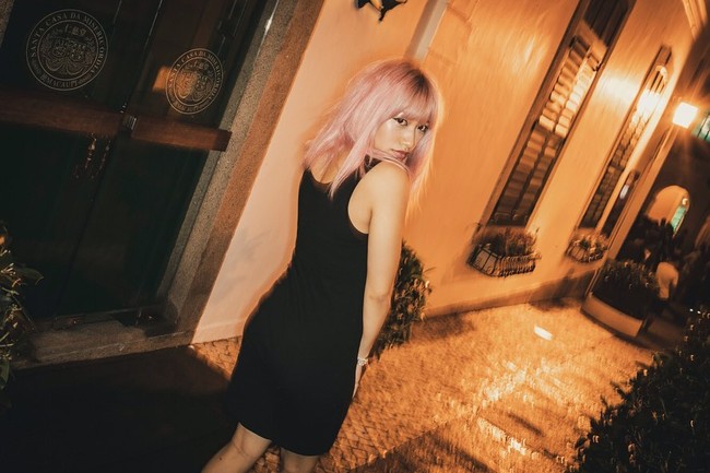 Seorang teman dekat Kyoko, Kris Wolf, pernah mengonfirmasi secara singkat di siaran di Twitter bahwa Hana Kimura berdarah Indonesia. Foto: Instagram @hanadayo0903