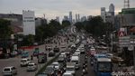 Jalan KH Abdullah Syafei Macet Parah