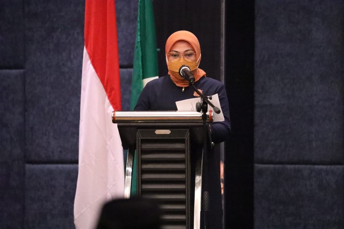 Kementerian Ketenagakerjaan bersama Kementerian Desa, Pembangunan Daerah Tertinggal, dan Transmigrasi (Kemendes PDTT) menjalin kerja sama dengan Universitas Islam Negeri Sunan Ampel (UINSA) terkait pemberdayaan ketenagakerjaan bagi masyarakat desa.