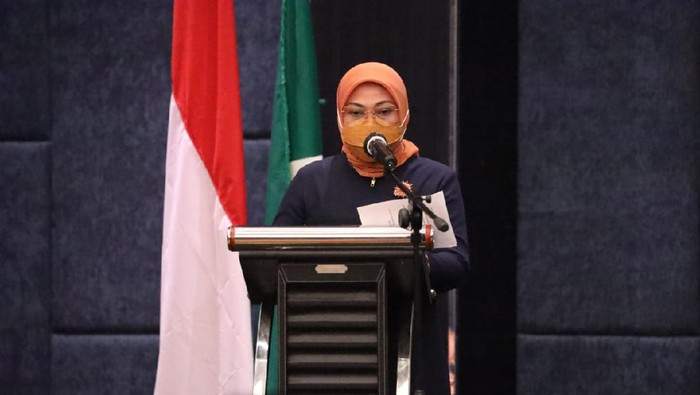 Kementerian Ketenagakerjaan bersama Kementerian Desa, Pembangunan Daerah Tertinggal, dan Transmigrasi (Kemendes PDTT) menjalin kerja sama dengan Universitas Islam Negeri Sunan Ampel (UINSA) terkait pemberdayaan ketenagakerjaan bagi masyarakat desa.