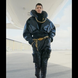 10 Koleksi Busana Balmain Fall/Winter 2021, Dipamerkan di Pesawat 10 Koleksi Busana Balmain Fall/Winter 2021, Dipamerkan di Pesawat