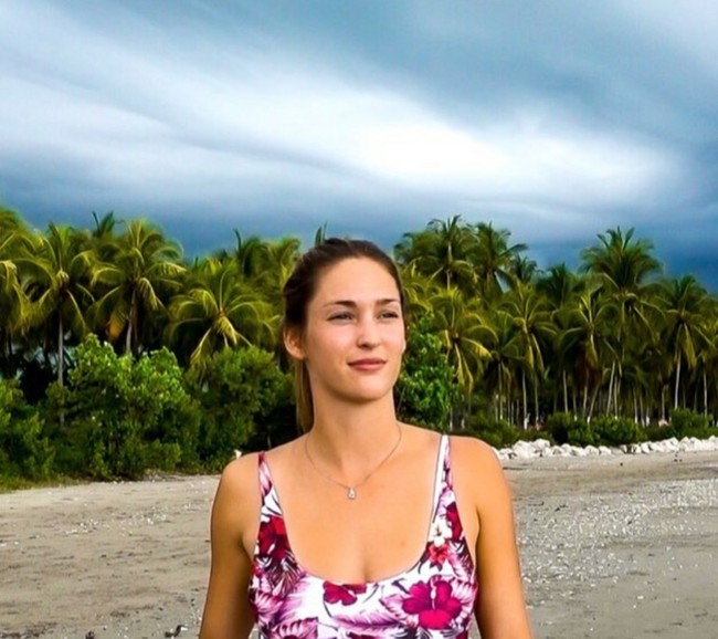 Meskipun Lee tidak meninggalkan pesan terakhir bunuh diri, namun polisi menyatakan keprihatinannya bahwa kematian Lee karena niatnya sendiri. Lee ditemukan tewas di persimpangan jalan antara State dan Hollister, California, Amerika Serikat. Foto: Dok. Instagram