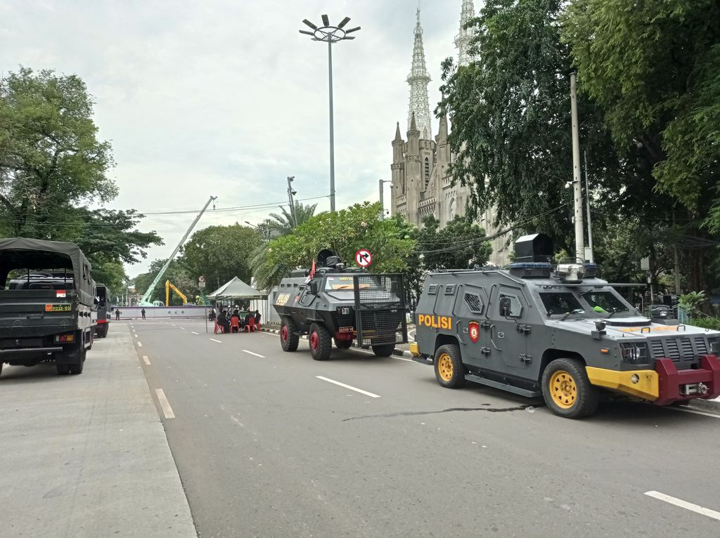 Pengamanan di Gereja Katedral Jakarta (Sachril-detikcom)