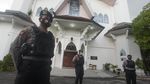 Potret Penjagaan Ketat Gereja di Indonesia Jelang Jumat Agung